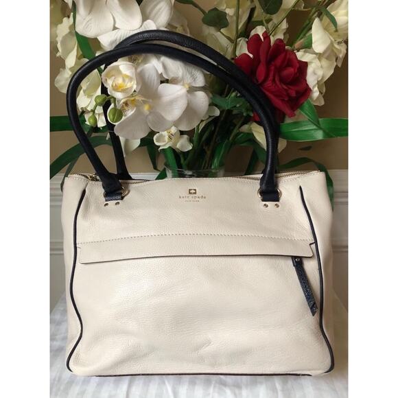 Kate Spade Grant Park Alida Shoulder Tote WKRU2640 in bone and black(500 - Picture 1 of 12
